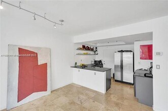 20 Island Ave in Miami Beach, FL - Building Photo - Building Photo