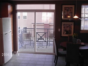 14950 E Center Ave, Unit B in Aurora, CO - Building Photo - Building Photo