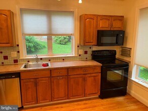 118 Quaint Acres Dr in Silver Spring, MD - Building Photo - Building Photo