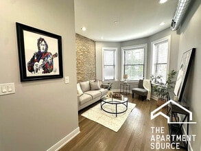 3830 N Wilton Ave, Unit 3 in Chicago, IL - Building Photo - Building Photo