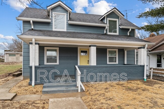 property at 1009 36th St