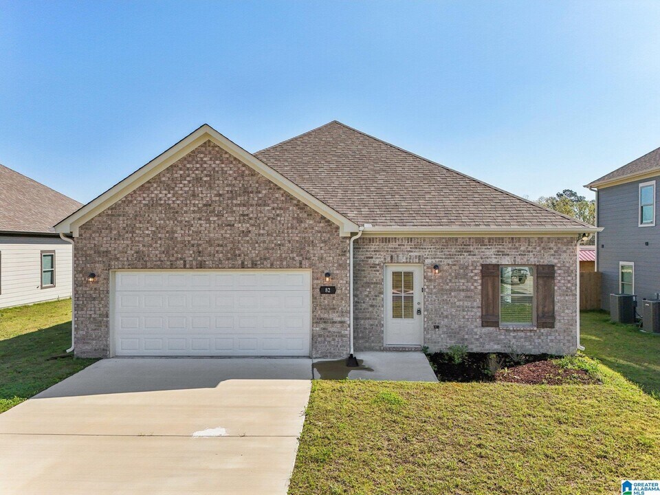 82 Kings Wy in Jasper, AL - Building Photo