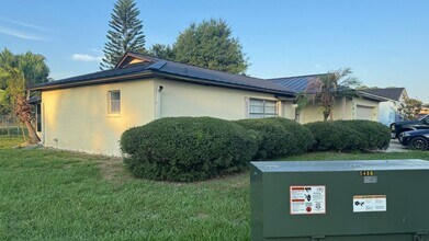 1422 Myrna Ln in Kissimmee, FL - Building Photo - Building Photo