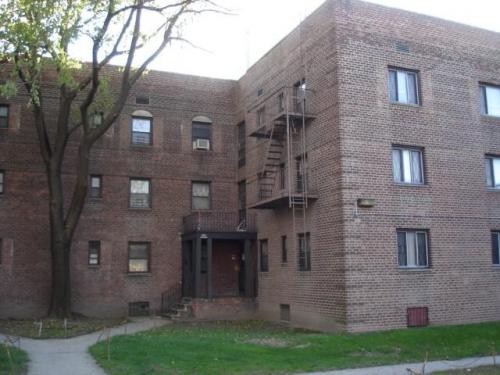 Clarendon Gardens in Brooklyn, NY - Building Photo - Building Photo