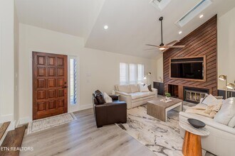 5114 McKamey Rd in Knoxville, TN - Building Photo - Building Photo