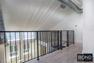11-49-49 Welling Ct in Queens, NY - Building Photo - Building Photo