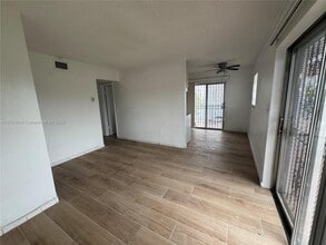 1126 SW 3rd St in Miami, FL - Building Photo - Building Photo