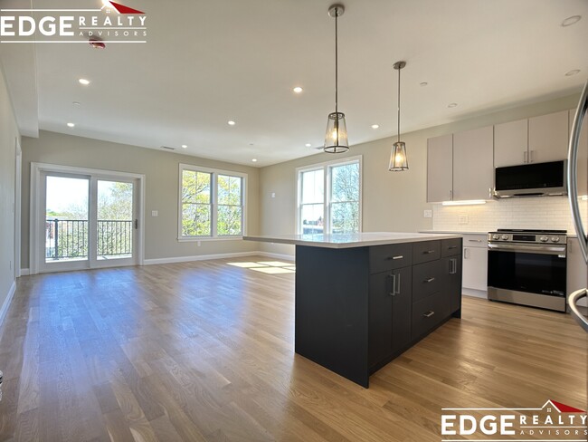 49 Waverly St, Unit 2 in Boston, MA - Building Photo - Building Photo