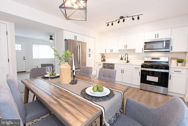 property at 7631 Charlesmont Rd