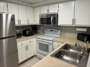 19505 Quesada Ave, Unit UU203 in Port Charlotte, FL - Foto de edificio - Building Photo