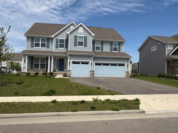 124 Kohler St in Pickerington, OH - Foto de edificio