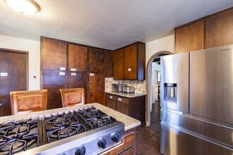 474 Glass Mountain Rd in St Helena, CA - Building Photo - Building Photo