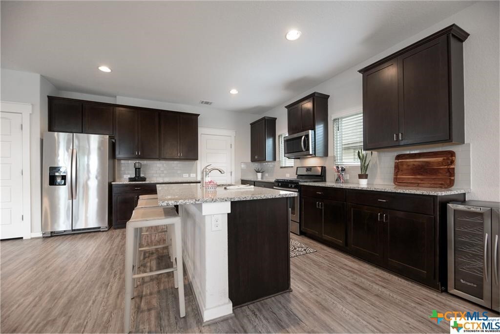 218 Landing Ln in New Braunfels, TX - Building Photo