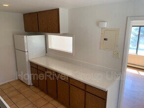 2485 S 800 E in Salt Lake City, UT - Foto de edificio - Building Photo