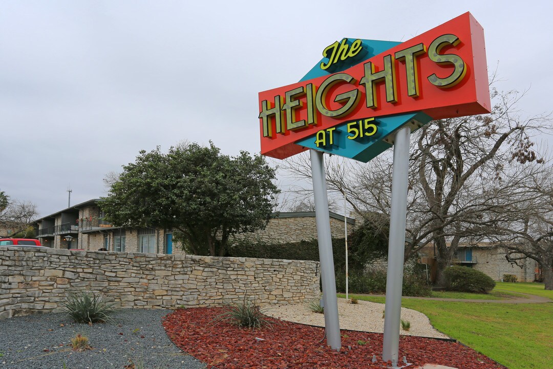 Heights at 515 in San Antonio, TX - Building Photo