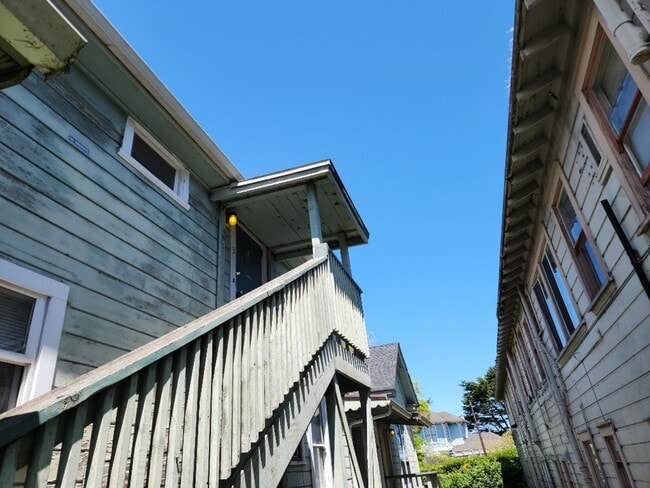 1443 5th St in Eureka, CA - Building Photo - Building Photo