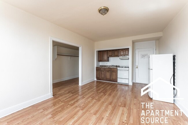 property at 2779 N Milwaukee Ave