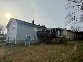 118 Kenyon Rd in Tiverton, RI - Building Photo - Building Photo