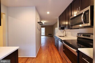 935 S Rolfe St in Arlington, VA - Building Photo - Building Photo