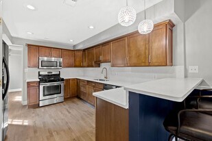 34 Uxor Wy in Pittsburgh, PA - Building Photo