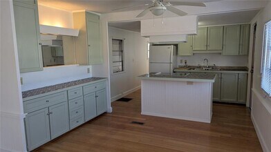 3114 10th St W in Palmetto, FL - Building Photo - Building Photo