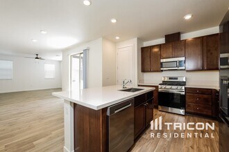 747 Fire Wheel Dr in Reno, NV - Building Photo - Building Photo