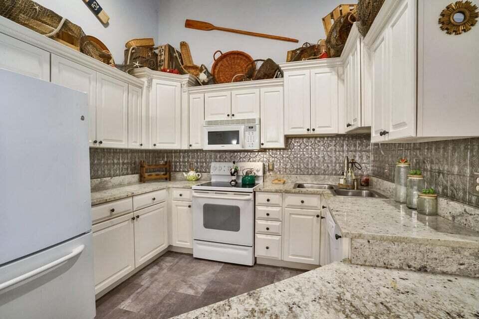 6520 Chasewood Dr in Jupiter, FL - Building Photo