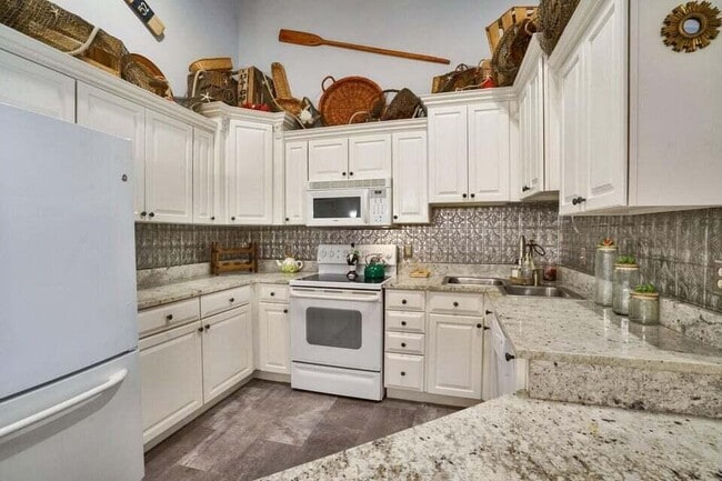 property at 6520 Chasewood Dr