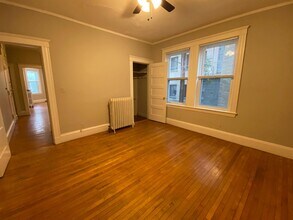 8 Forest St, Unit 1A in Cambridge, MA - Building Photo - Building Photo