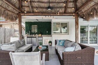 2233 SE 15th St in Pompano Beach, FL - Building Photo - Building Photo