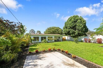 4229 7th Ave N in St. Petersburg, FL - Building Photo - Building Photo