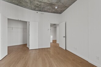 Racine Vaudreuil in Vaudreuil-dorion, QC - Building Photo - Building Photo