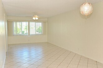 1000 Manatee Rd in Naples, FL - Building Photo - Building Photo