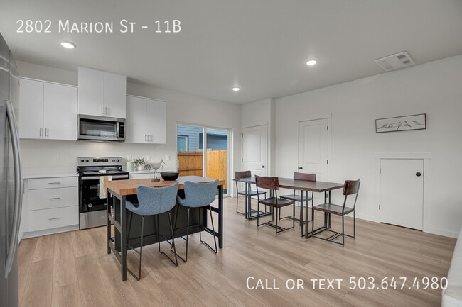 2802 Marion St SE in Albany, OR - Building Photo - Building Photo