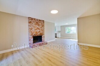 86 Dalma Dr in Mountain View, CA - Building Photo - Building Photo