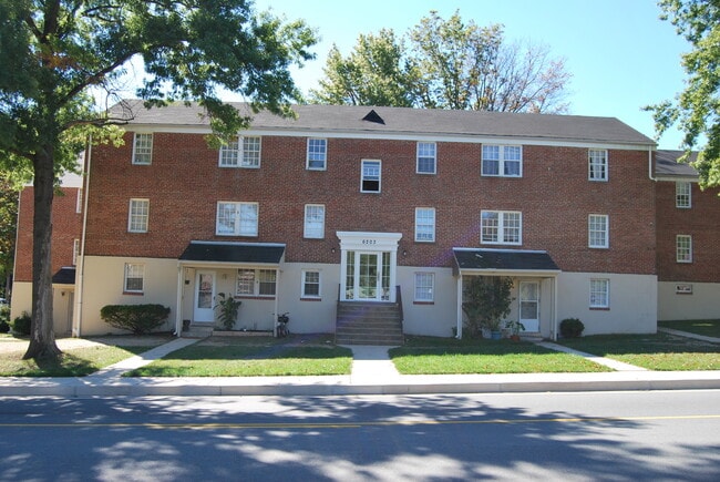 property at 6203 Edgewood Rd