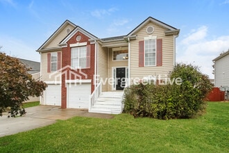 5899 Waggoner Ct in Rex, GA - Building Photo - Building Photo