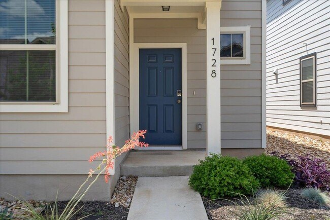 property at 1728 Fountain Bridge Dr