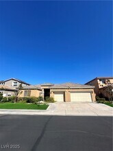 2410 Sunburst View St in Henderson, NV - Foto de edificio - Building Photo