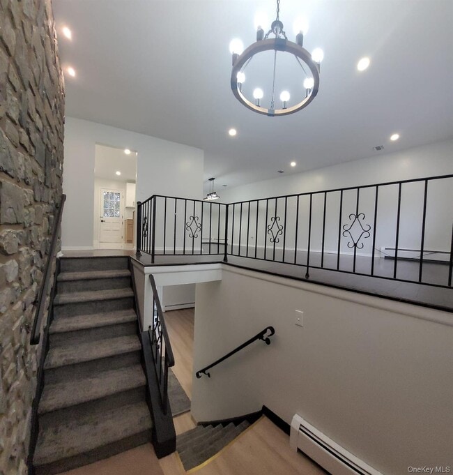 52 Surrey Rd in Chester, NY - Building Photo - Building Photo