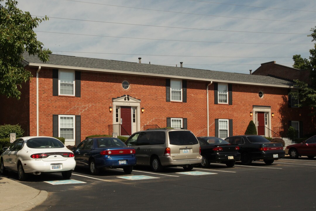 Mt. Vernon in Louisville, KY - Foto de edificio
