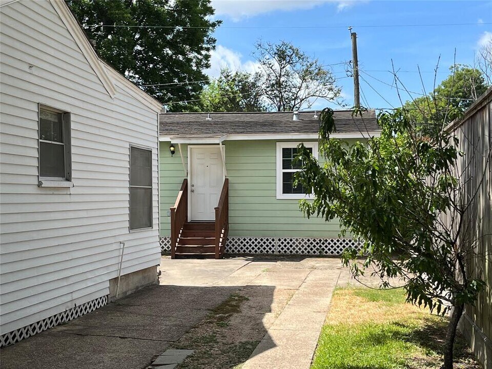 914 E 25th St in Houston, TX - Building Photo