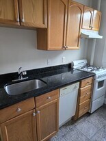 255 Saint Botolph St, Unit 814 in Boston, MA - Building Photo