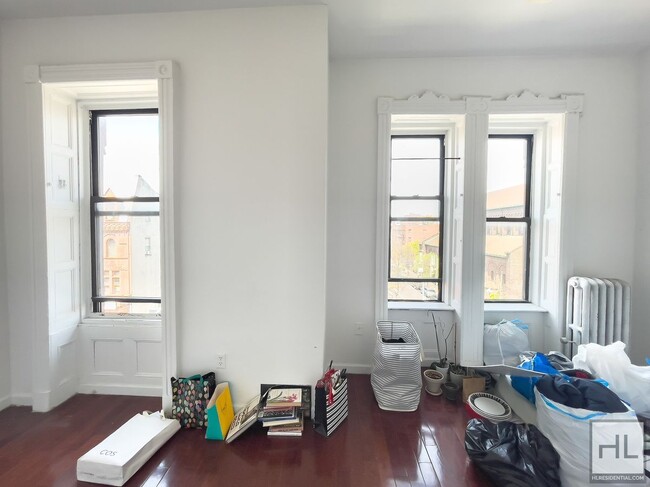 68 Putnam Ave
