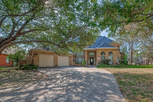 8006 Devlin Dr in Humble, TX - Building Photo - Building Photo