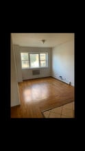 806 E 216th St in Bronx, NY - Building Photo - Building Photo