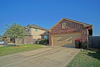 21515 Palaramo Ct in Richmond, TX - Foto de edificio - Building Photo