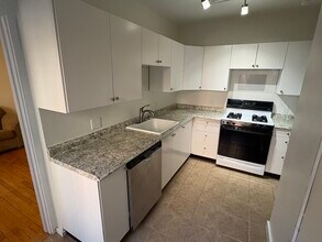21 Chauncy St, Unit 31 in Cambridge, MA - Building Photo - Building Photo