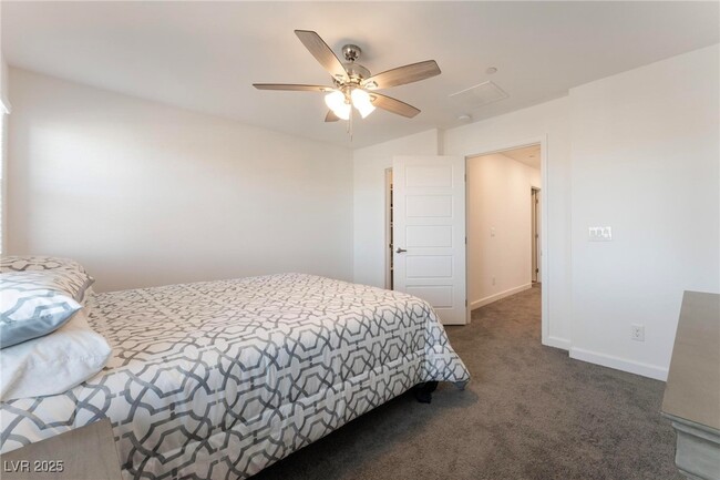 property at 332 Silva Pl