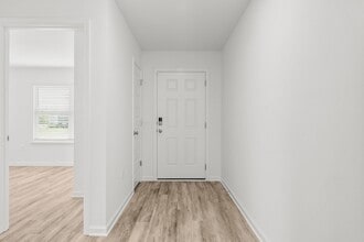 453 Riverwalk Cir in Freeport, FL - Foto de edificio - Building Photo